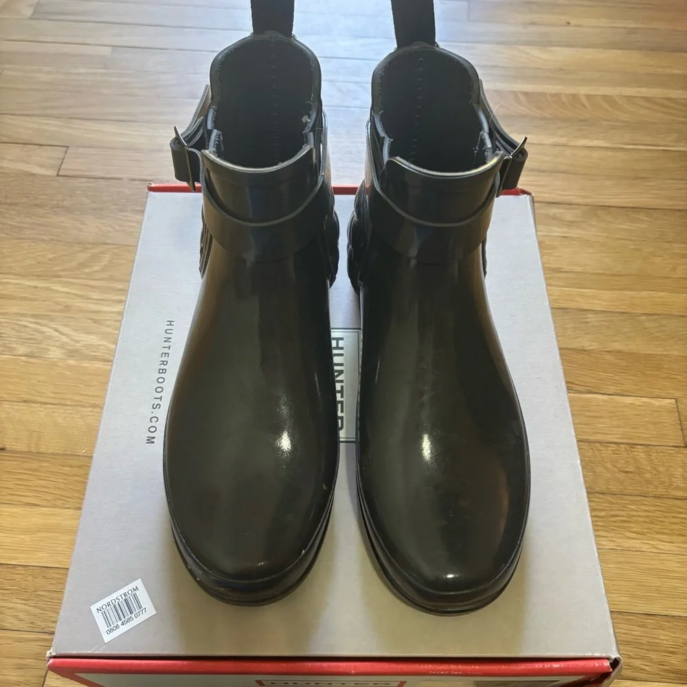 HUNTER Refined Gloss Quilted Chelsea Waterproof Ankle‎ Boots Women's Size 6 Grey